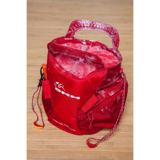 DMM Edge Boulder Chalk Bag - Chalk Bag -Climbing Equipment dmm edge boulder chalk bag f9e8330c80eb679420b053caaa3cbb0d 1