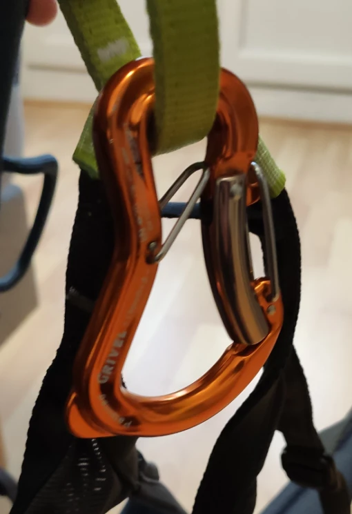 Grivel Clepsydra S - Locking Carabiner -Climbing Equipment grivel clepsydra s mousqueton a verrouillage 8f4dc88ead8011412fd4445b14a6c953 1