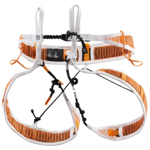 Petzl Fly - Climbing Harness -Climbing Equipment petzl fly climbing harness detail 2